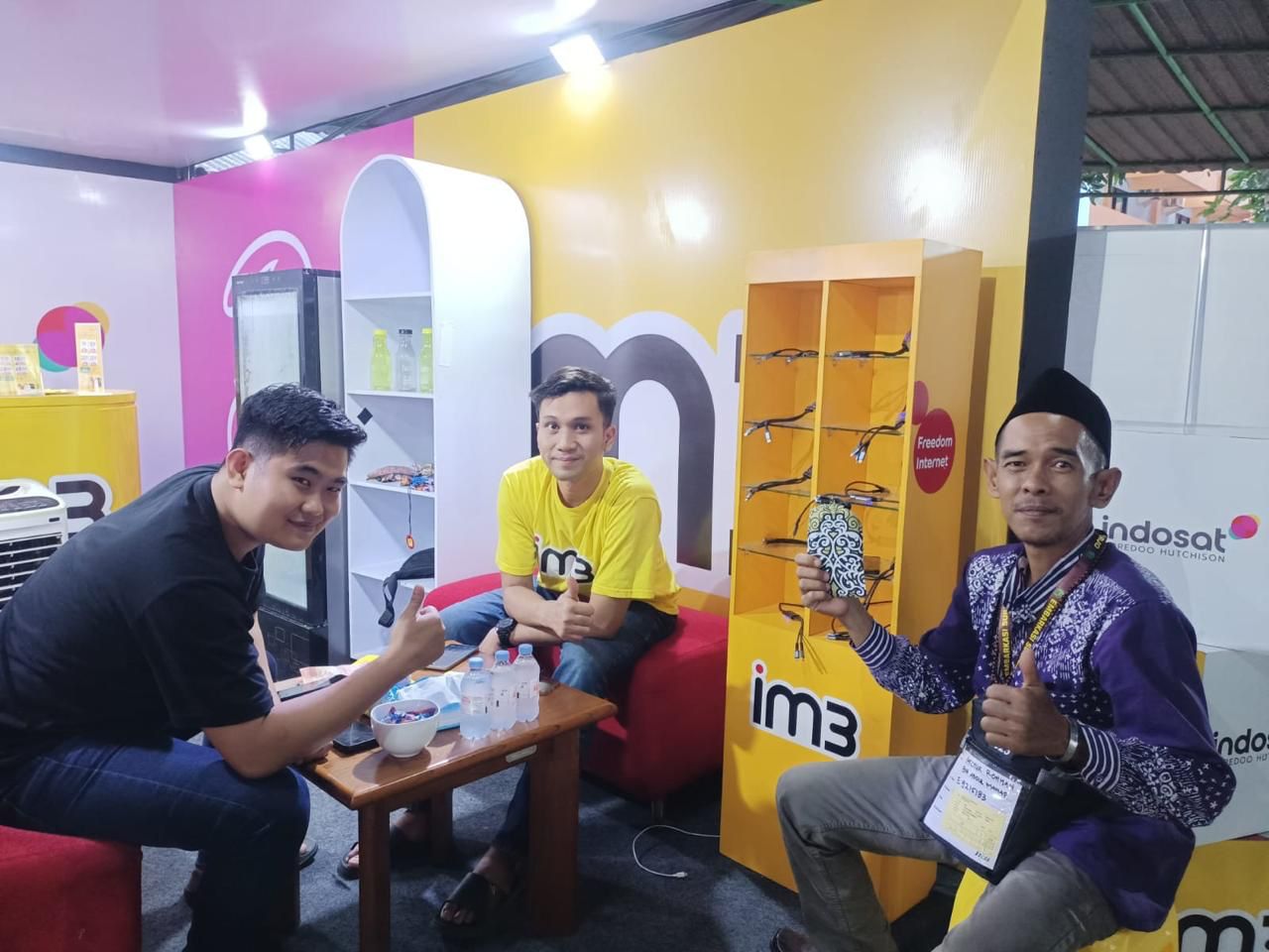 Indosat Sediakan Paket Roaming dan Layanan Booth 24 Jam di Asrama Haji Embarkasi Surabaya