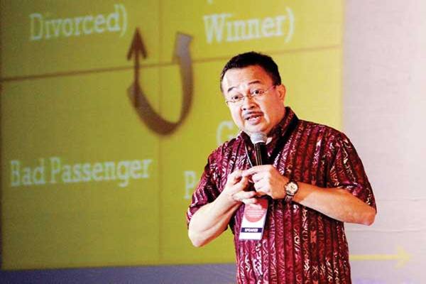 Demo Berdarah dan Salah Kelola Elit, Ekonomi RI Terancam Lumpuh, JK dan Rhenald Kasali Angkat Bicara