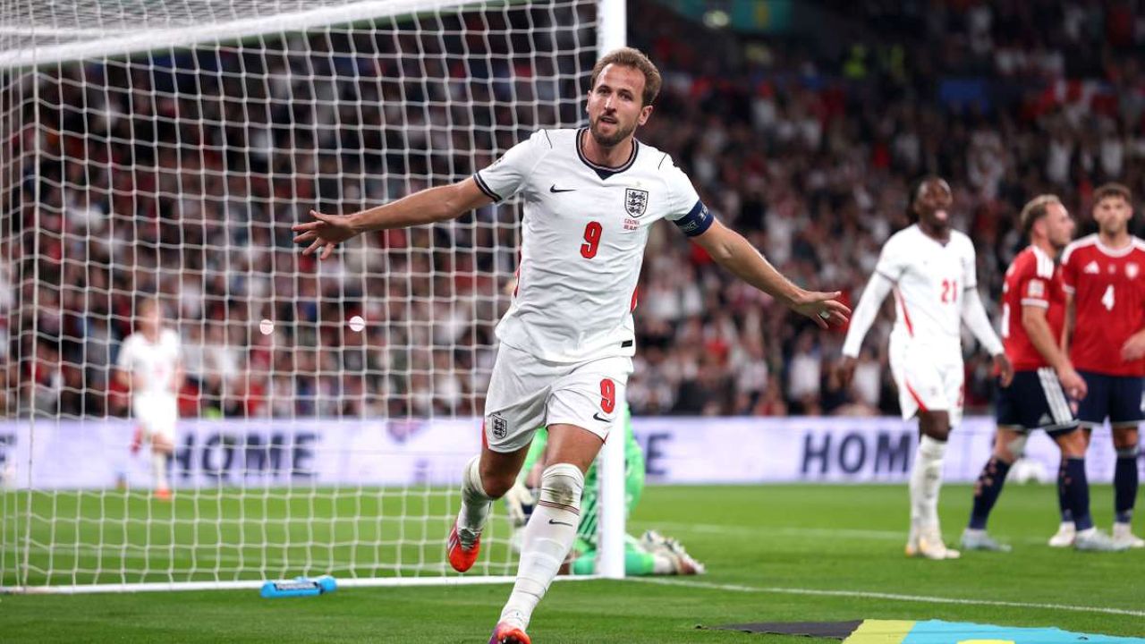 Harry Kane Samai Rekor Peter Shilton, Bidik 100 Gol Bersama Timnas Inggris