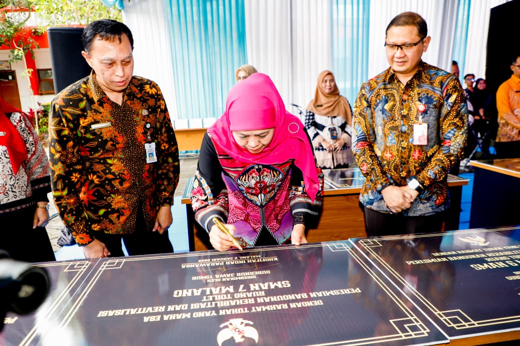 Revitalisasi 38 Sekolah Selesai, Khofifah Tekankan Mutu Pendidikan