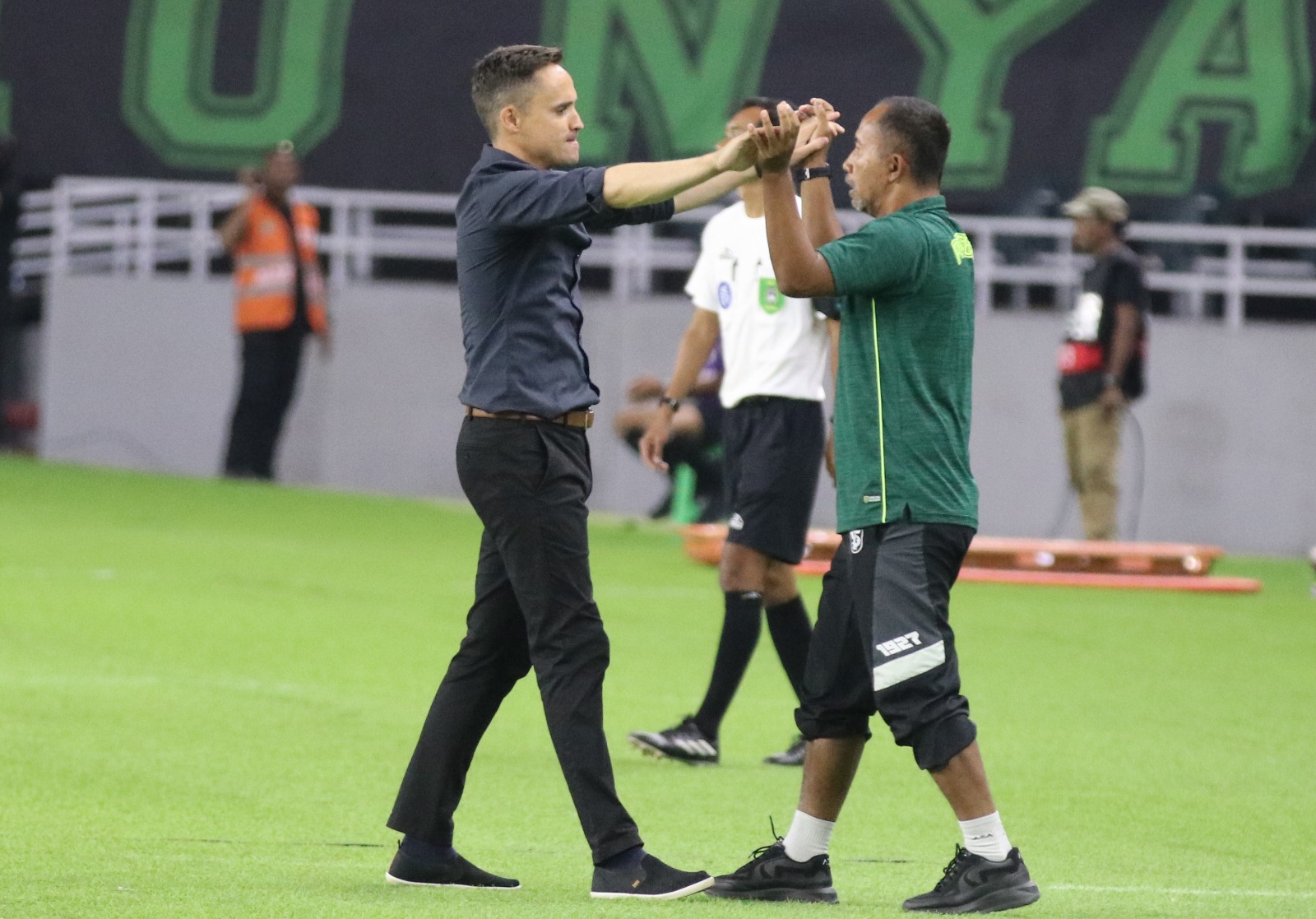 Persebaya Musim 2023/2024 vs 2024/2025 Pekan Kelima: Dulu Kebobolan 8 Gol, Sekarang Cuma 2!