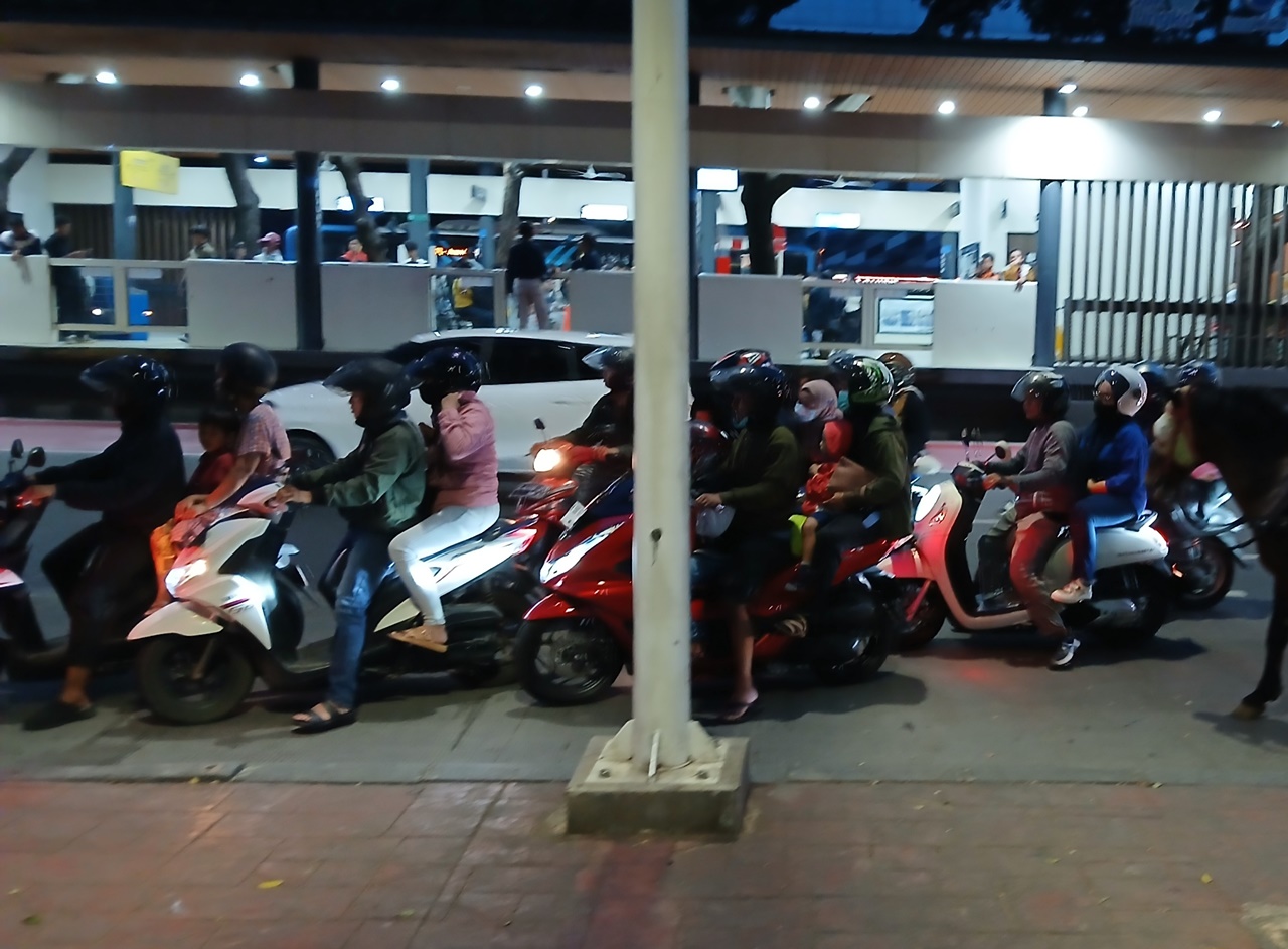 Ramai Pengunjung, Pedagang Monas Untung Besar di Perayaan HUT ke-81 RI