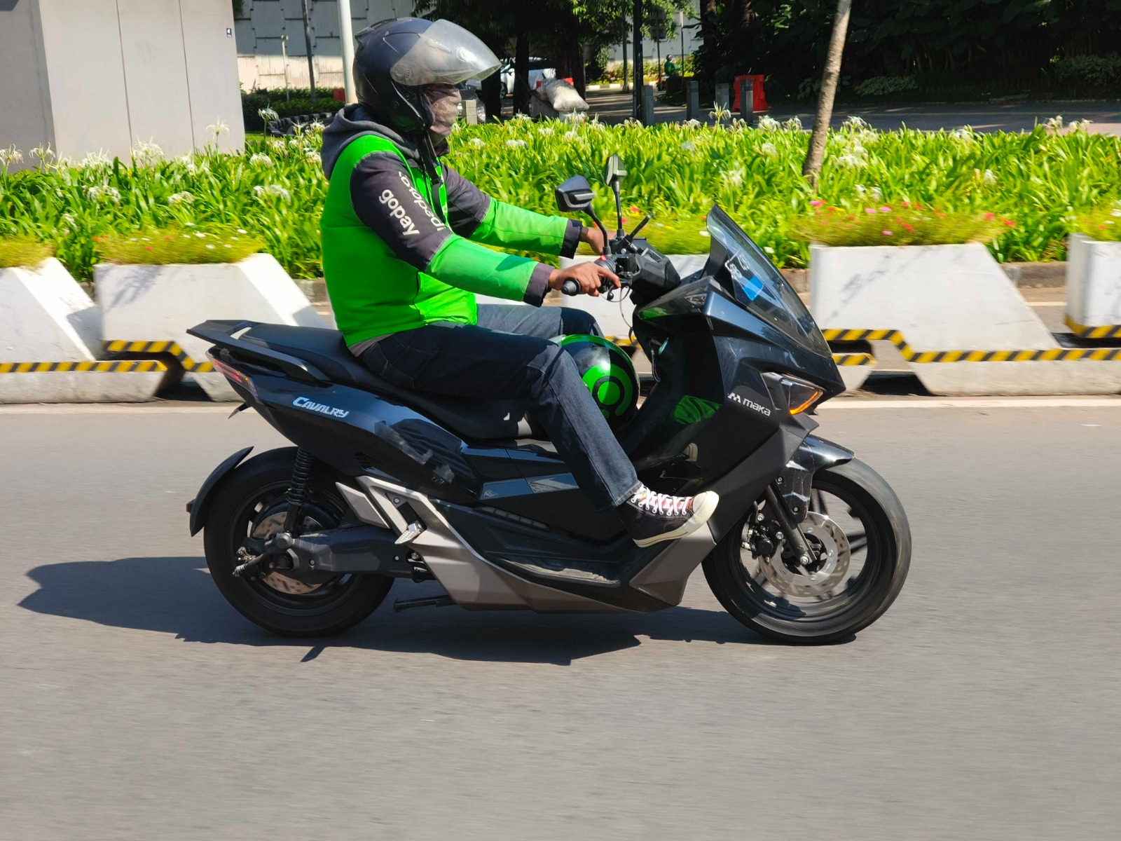 Jadi Motor Paling Enak, MAKA Cavalry Jadi Pilihan Pengemudi Ojol di Perkotaan