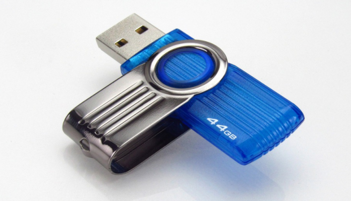 Pria Mabuk Panik Dua USB Driver Milik Perusahaan Hilang, Isinya Informasi Pribadi Milik 460 Ribu Orang Lho!