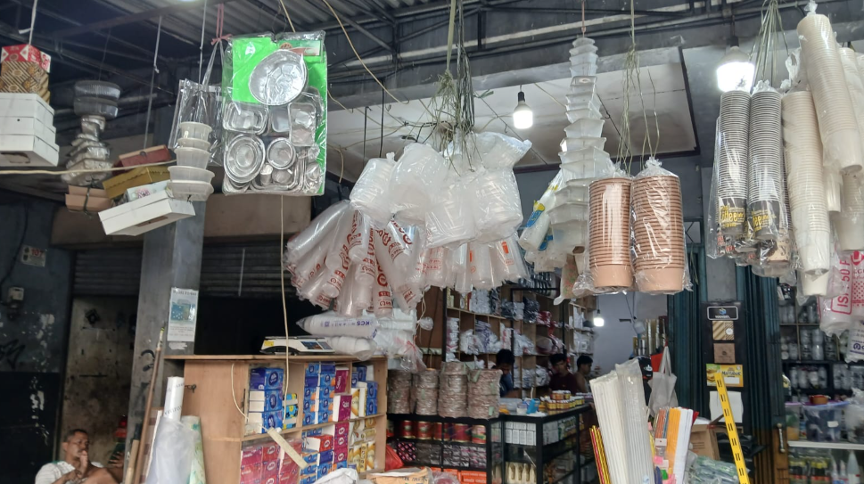 Shrinkflation Mengintai, Kenaikan Harga Plastik Picu Inflasi Tersembunyi yang Gerus Daya Beli