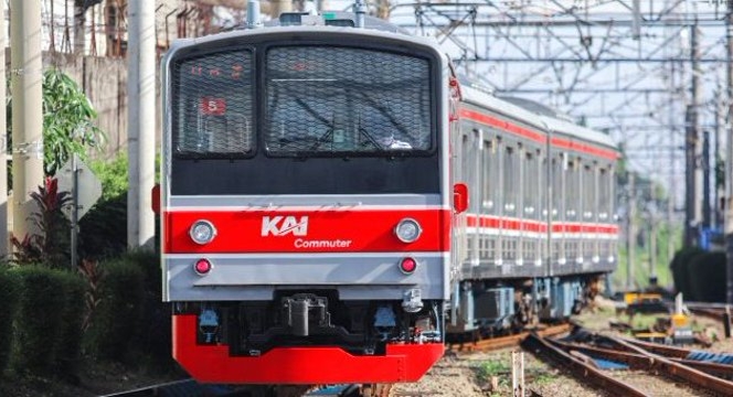 Malam Tahun Baru, KRL Commuter Line Beroperasi Sampai Jam 3 Dini Hari