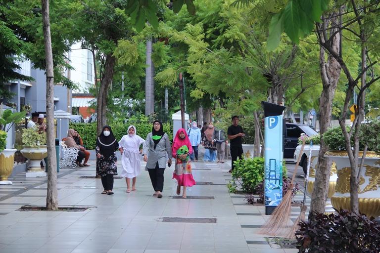 Imbau Warga NTT Jalan Kaki  untuk Tekan Inflasi