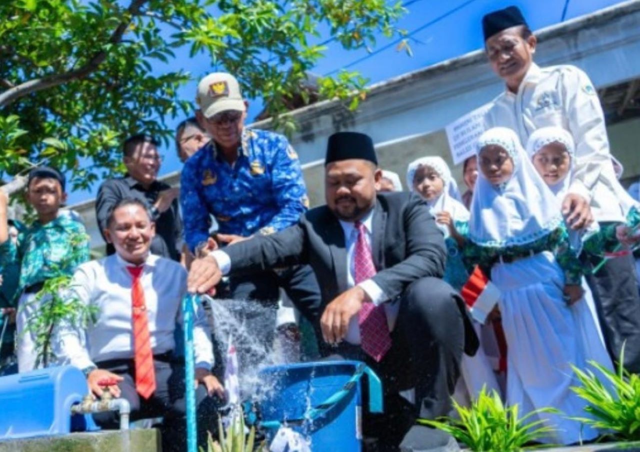 Air Umbulan Aliri 593 Rumah Warga Duduksampeyan Gresik 