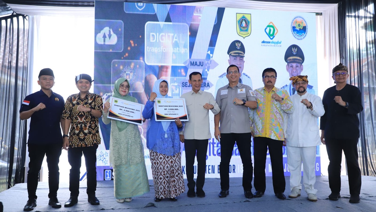 Ade Ruhandi Resmikan Desa Situsari Jadi Desa Digital Pertama yang Ada di Cileungsi