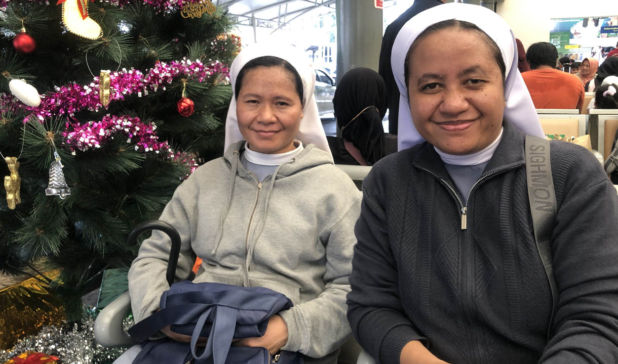 Cerita Suster Agnes CIJ: Dari Jakarta ke Jember Hadapi Keramaian Stasiun dan Sambut Natal dengan Sukacita   