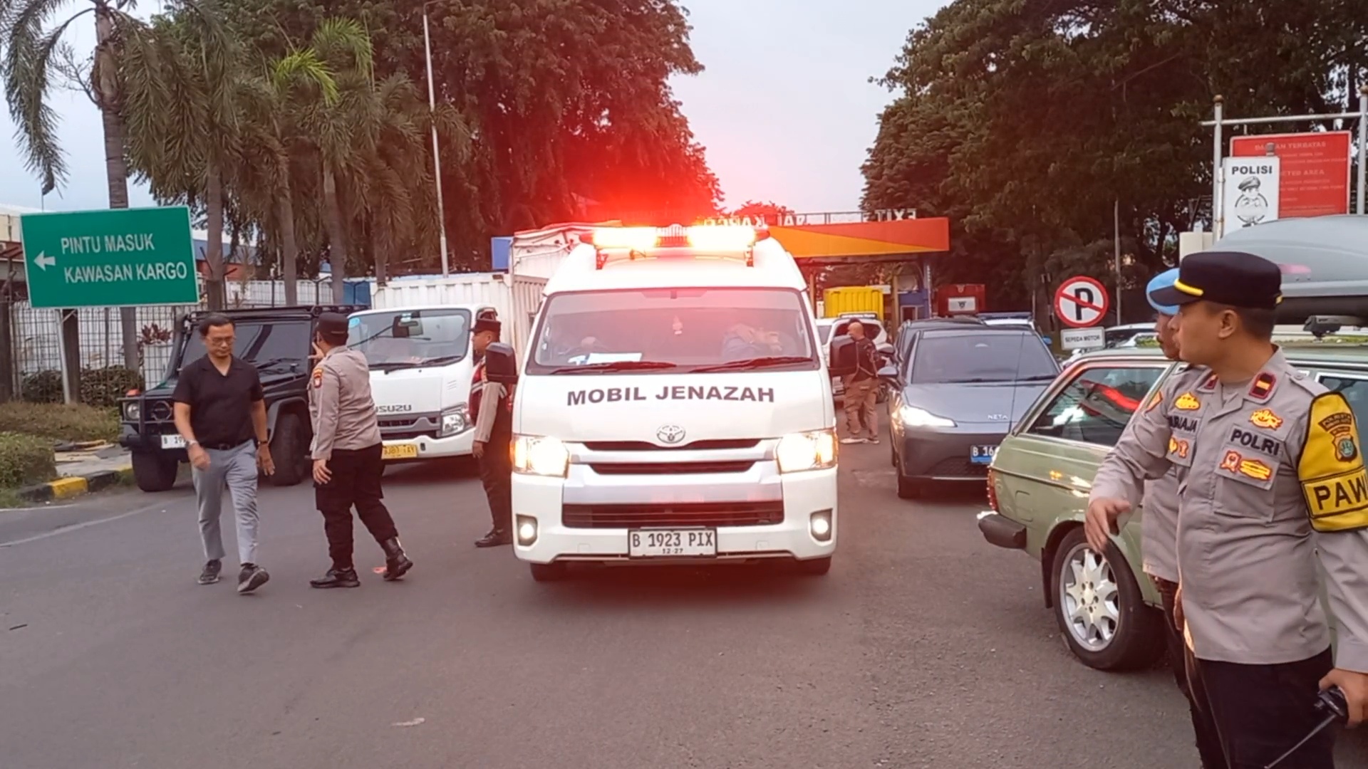 Polisi Pastikan Kawal Kepulangan Jenazah Pendaki Cartensz Sampai Rumah Duka