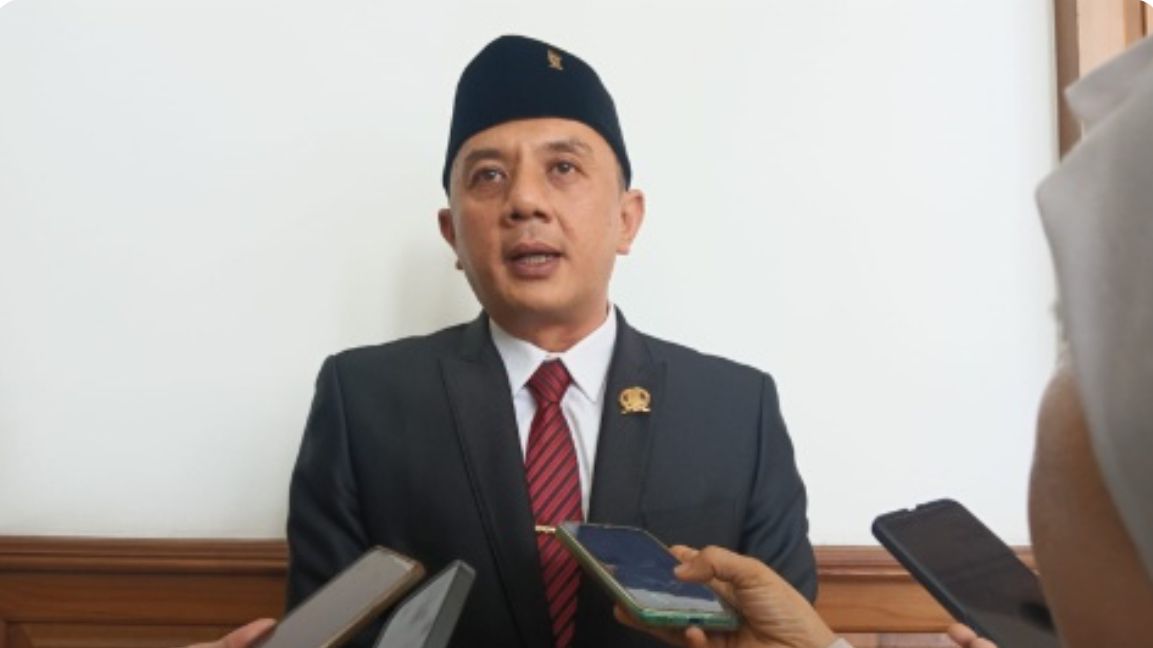 Wakil Ketua DPRD Jatim Deni Wicaksono: Pembekuan BEM FISIP Unair Adalah Otoritarianisme Baru!