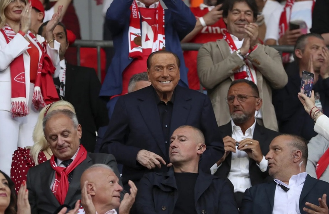 Monza Hajar Milan 4-2, Sang Pelatih Dedikasikan Kemenangan pada Silvio Berlusconi