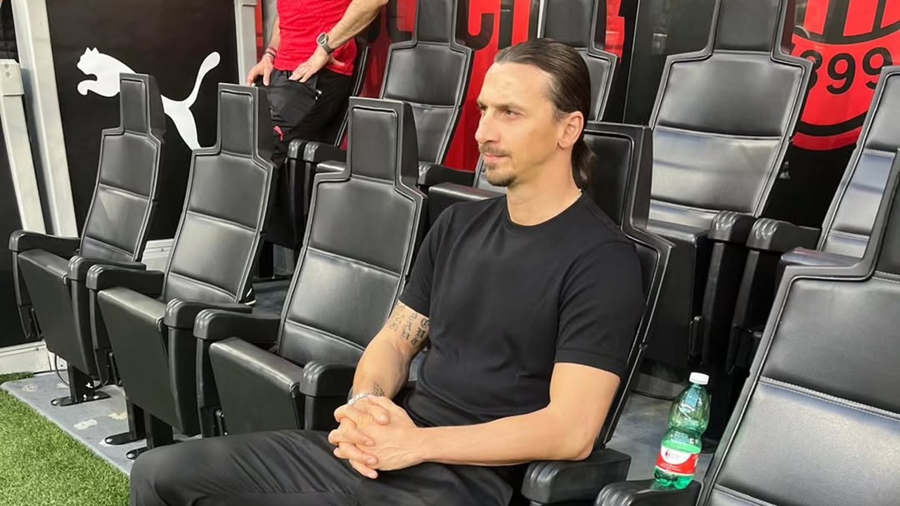 Jurnalis Italia Sebut Perlakuan AC Milan Pada Paulo Fonseca Memalukan, Ibrahimovic Turun Tangan