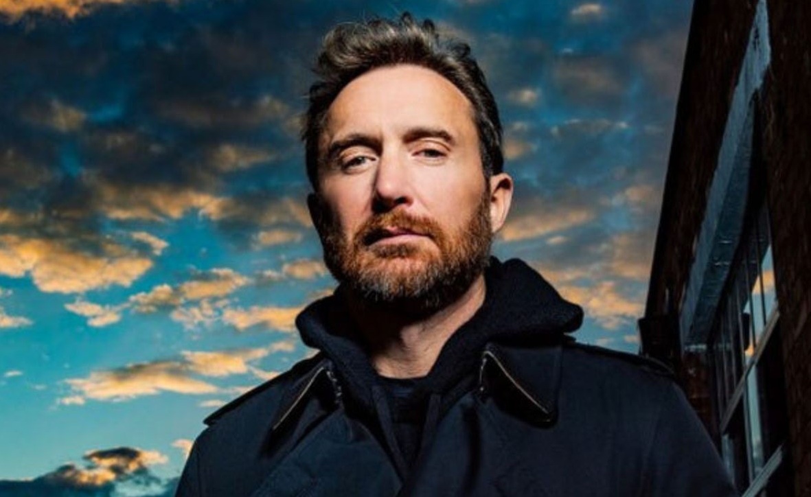 Panggung Utama Tomorrowland 2025 Kebakaran Hebat, Bagaimana Nasib Penampilan David Guetta?