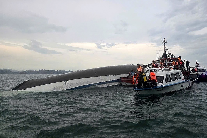 Tangis di Teluk Ha Long: Nestapa Keluarga Korban Wonder Sea