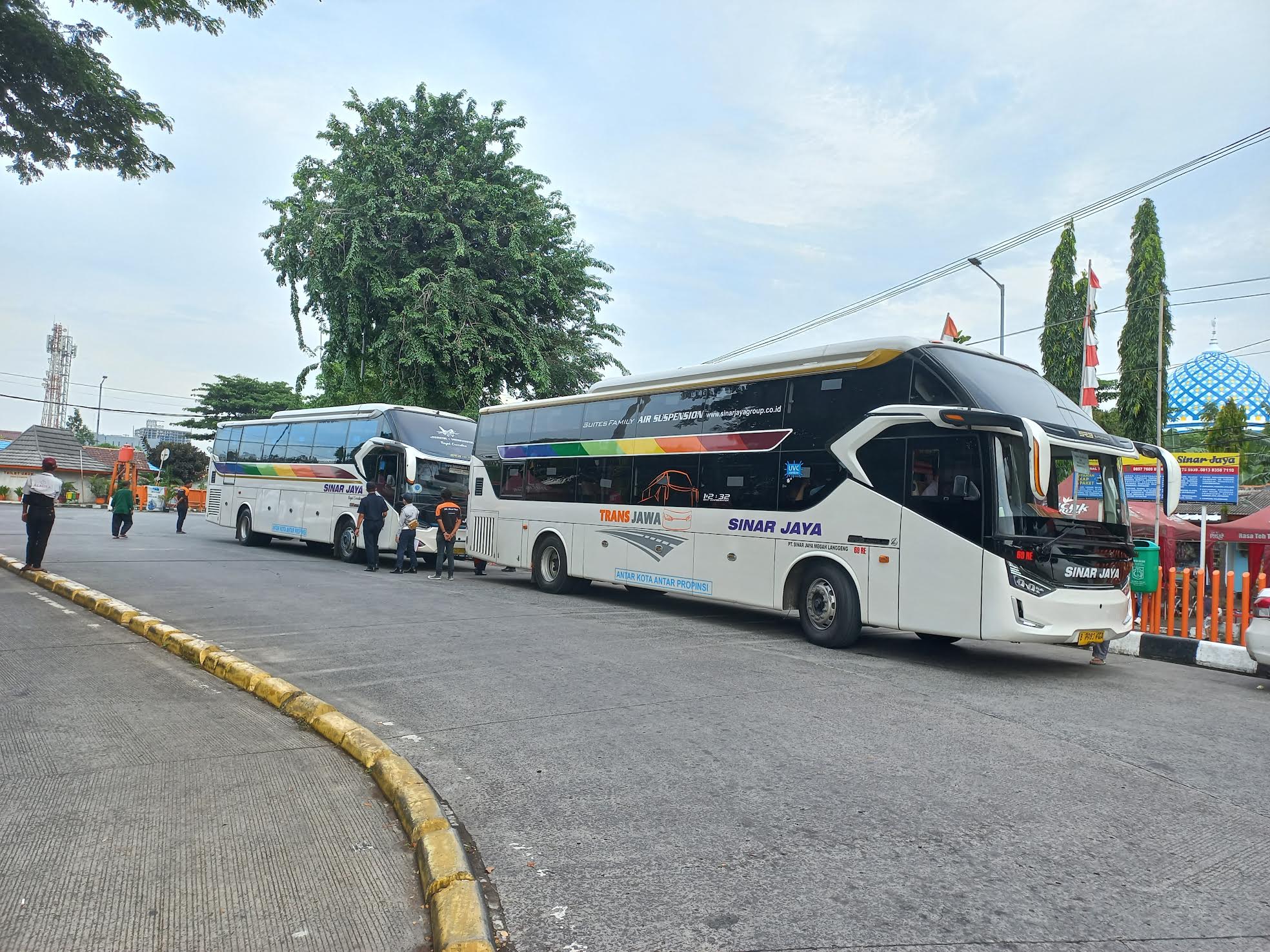 Alasan Pemudik Memilih Bus Sinar Jaya di Terminal Kalideres untuk Mudik Lebaran 2024