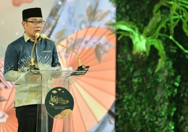 Ridwan Kamil vs @outstandjing: Debat Soal Dana APBD Pembangunan Masjid Raya Al Jabbar