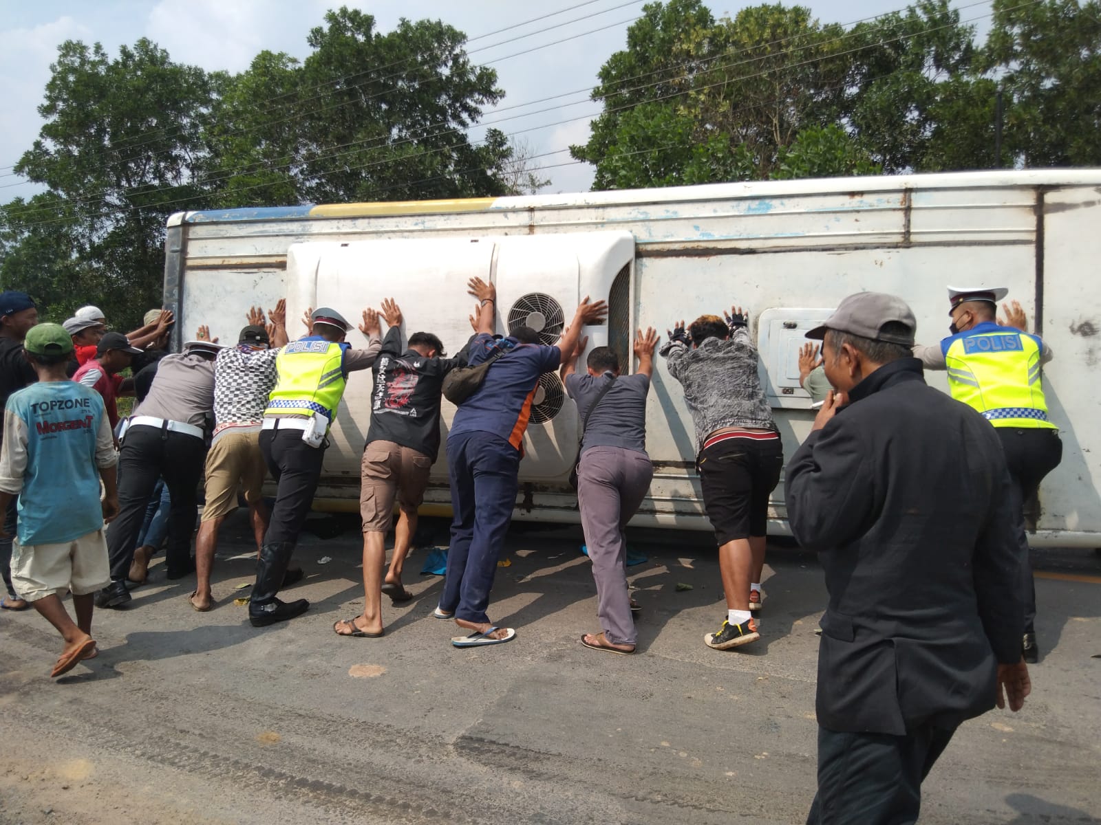 Bus Damri Terguling, Ini Identitas Korbannya