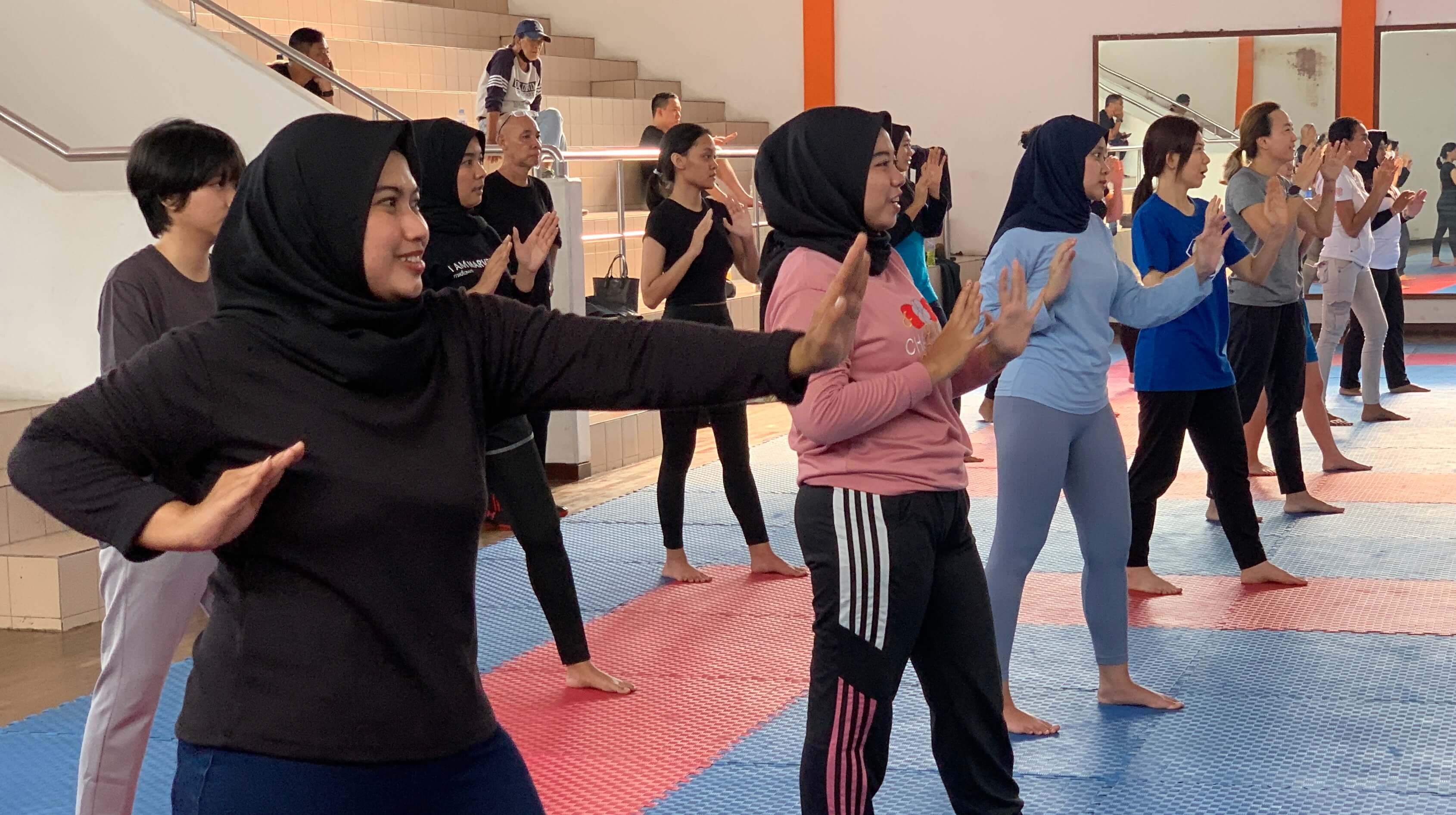 Peringati Hari Perempuan Internasional, Unicombat Academy Ajarkan Krav Maga 