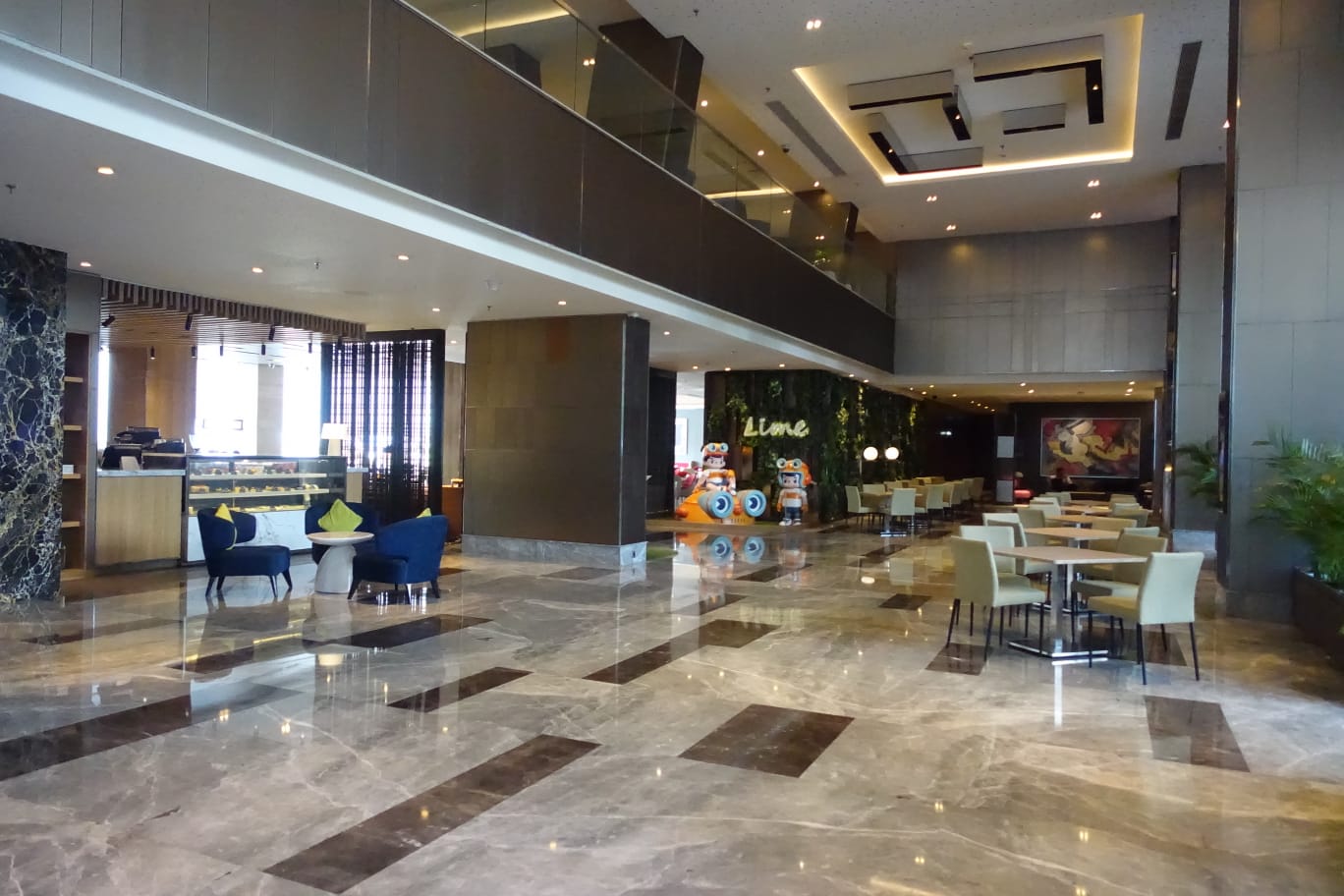 Four Points by Sheraton Surabaya Raih Juara 2 Best Tourism Promotion and Service dalam Surabaya Tourism Awards 2025