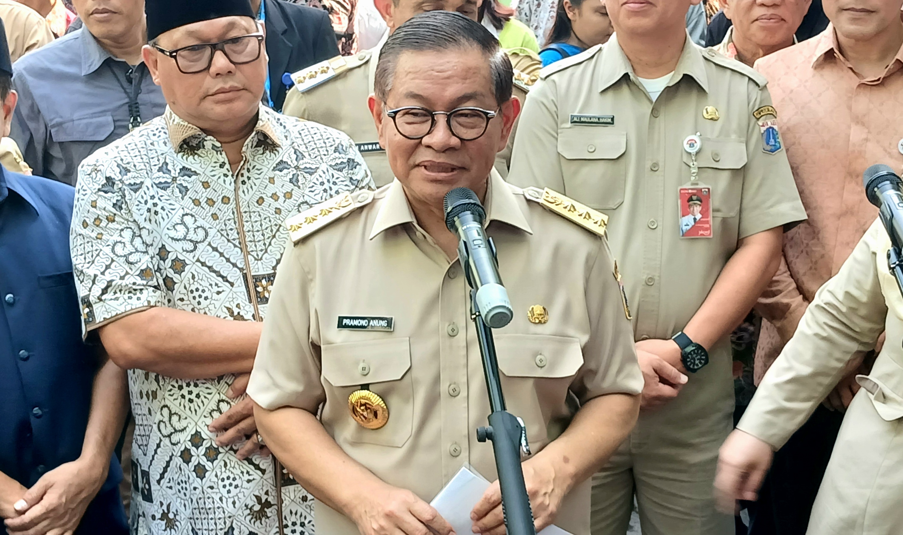 Pramono Gagas Program 1 RT 1 APAR untuk Cegah Kebakaran