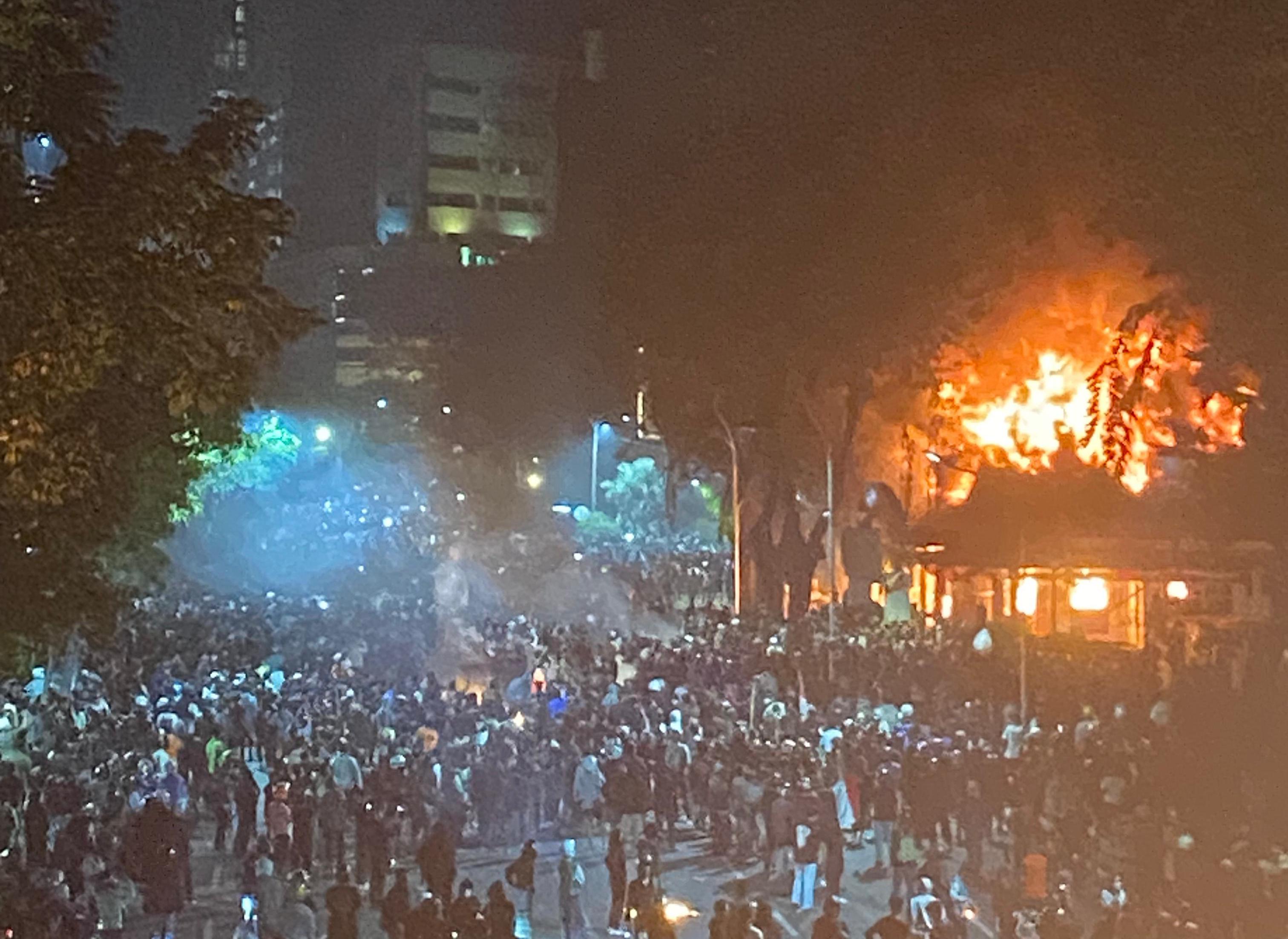 Ahli Konservasi PCU Beri Rekomendasi Restorasi Grahadi Usai Dibakar Oknum Massa