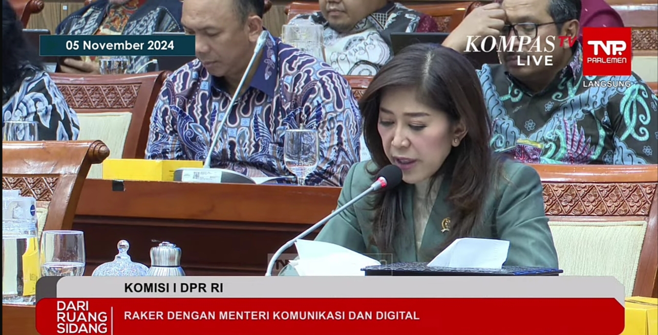 Rapat Komisi I DPR RI, Menkodigi Meutya Sampaikan Pembaharuan Audit Sistem untuk Tangani Judi Online