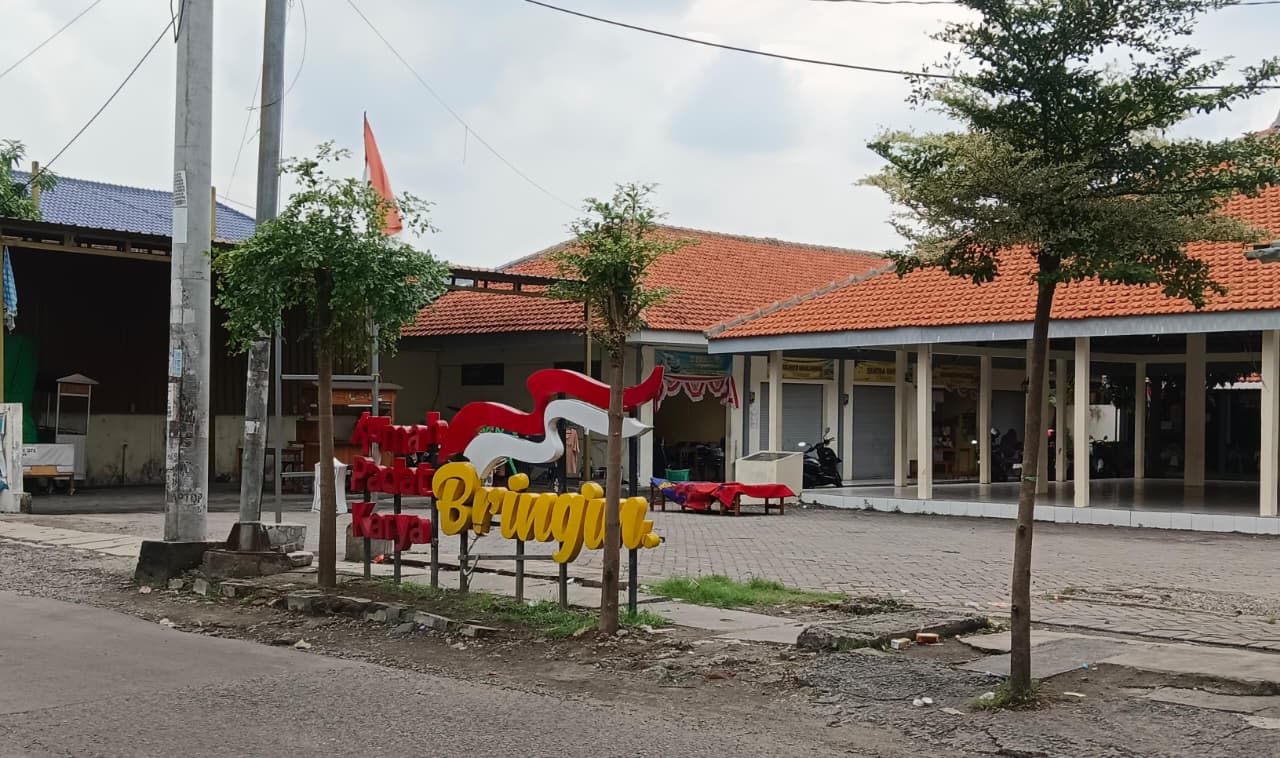 Cegah Moroseneng Hidup Lagi, Camat Benowo Optimalkan Rumah Padat Karya