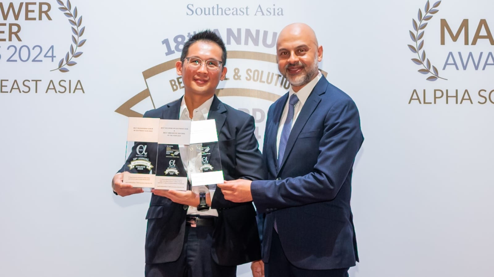 Dukung Keuangan Berkelanjutan di Indonesia, BRI Danareksa Sekuritas Raih 3 Penghargaan Best Deal & ESG dari Alpha Southeast Asia