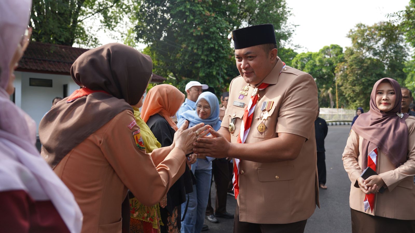 Bupati Bogor Lepas Rombongan School Trip ke 6 Desa Wisata, Dorong Wisata Edukatif dan Pelestarian Budaya Sejak Dini