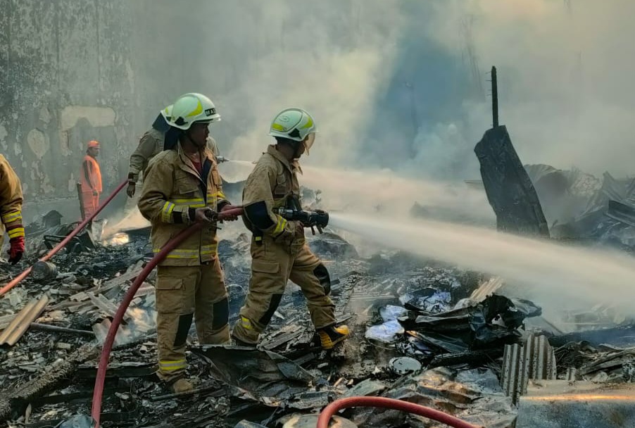 Korsleting Listrik, Lapak Barang Bekas di Sunter Ludes Terbakar, Kerugian Capai Rp60 Juta