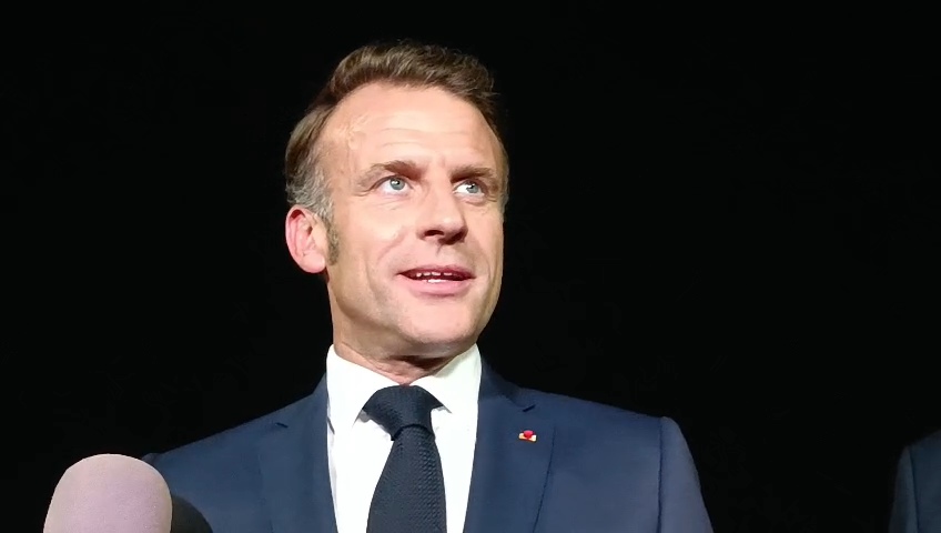  Kunjungi Indonesia, Presiden Macron: Saya Senang Berada Disini, Negara Kalian Indah