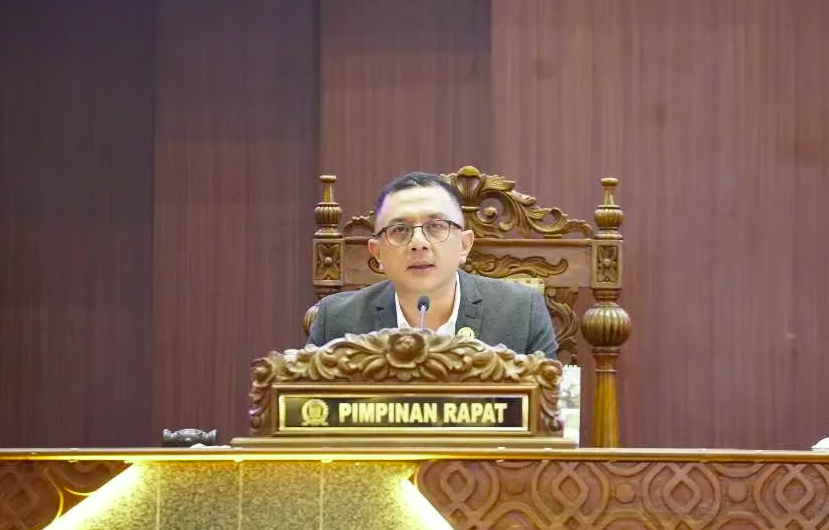 Dorong Aturan Tegas, Deni Wicaksono Ingatkan Potensi Pungli di Sekolah Menengah Jatim