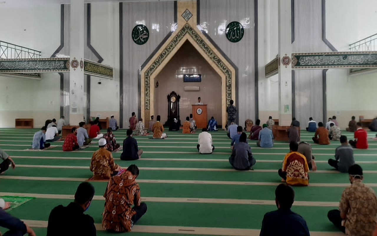 Contoh Tema Khutbah Jumat 19 Desember 2025: Memanfaatkan Hidup dan Nikmat Allah sebagai Jalan Meraih Ampunan