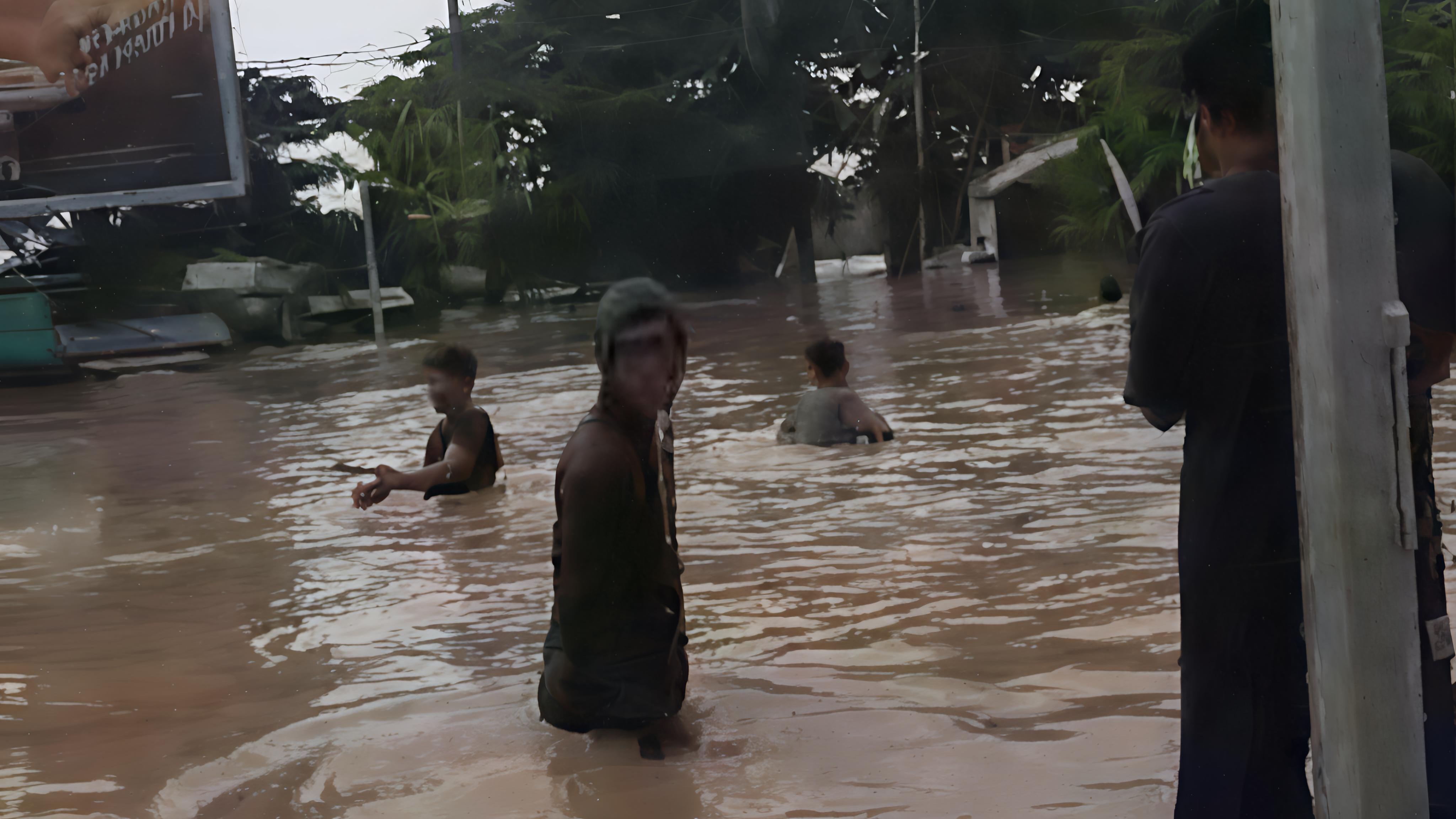 Pondok Gede Permai Terendam Banjir Setinggi 3 Meter, Kali Bekasi Meluap!