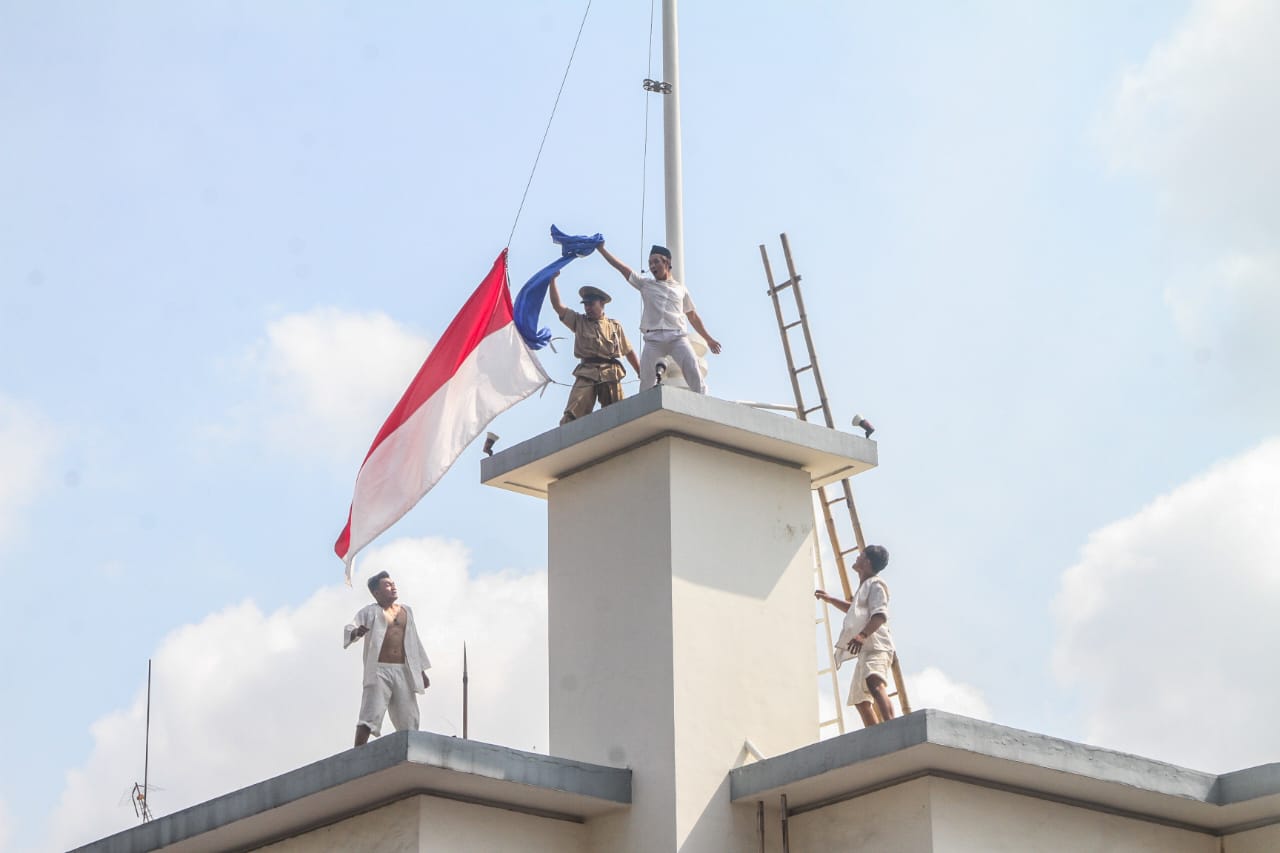 Magnet Teatrikal Perobekan Bendera Belanda di Surabaya