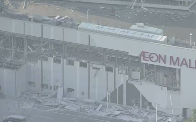 Gempa M 6,8 di Jepang, 200 Orang Terjebak di Runtuhan Aeon Mall Kumamoto