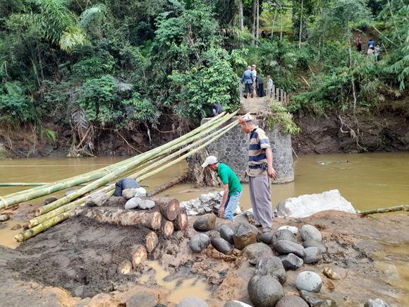 Banjir Hantam Kalimantan, Ribuan Rumah Terendam 