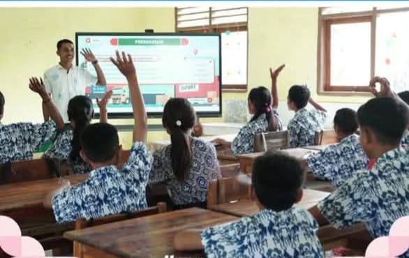 Digitalisasi Sekolah 3T, Di NTT Dongkrak Nilai Siswa Hingga Angka 80