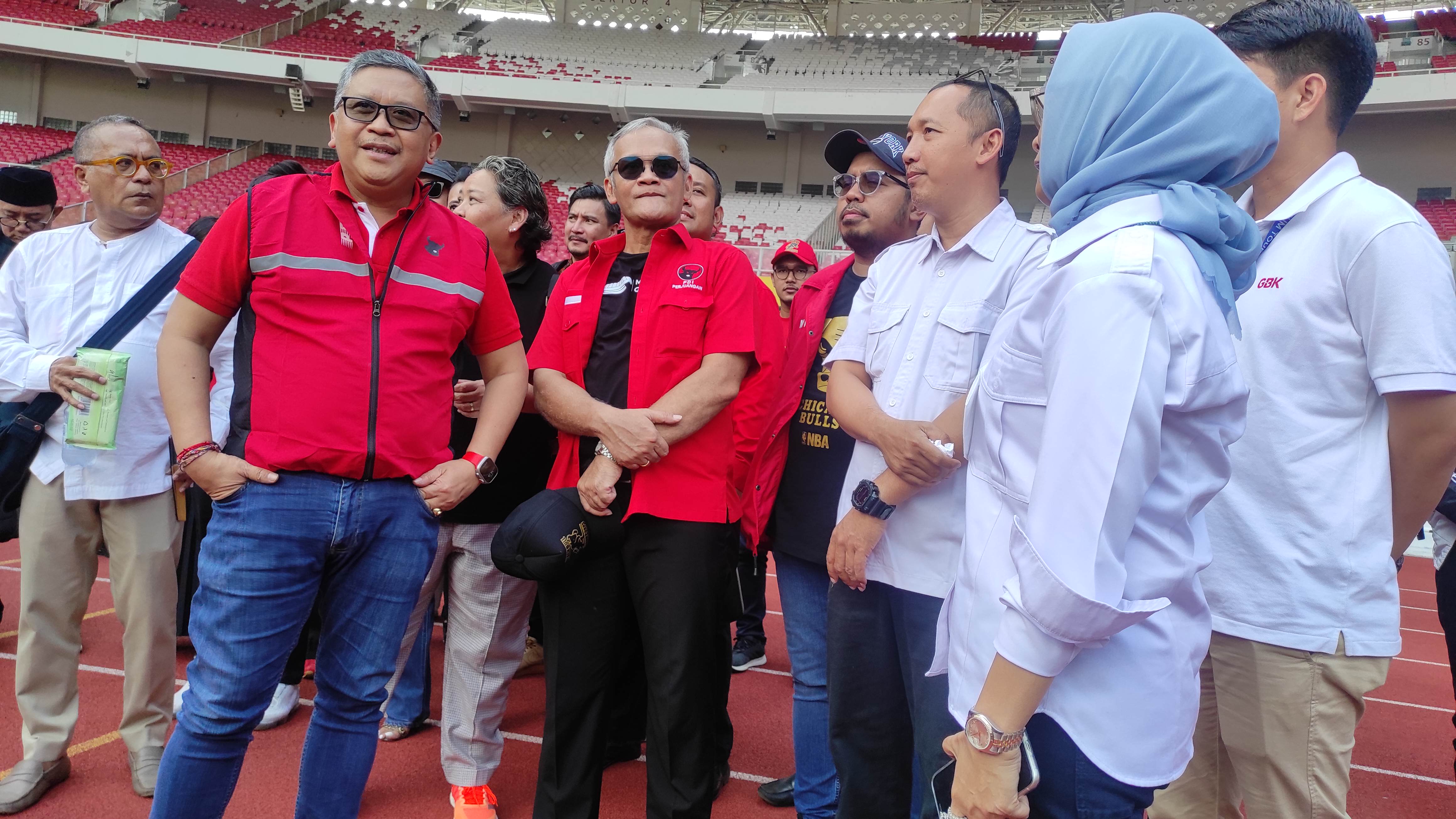 Sambut Bulan Bung Karno, Sekjen PDI Perjuangan Tinjau Stadion GBK