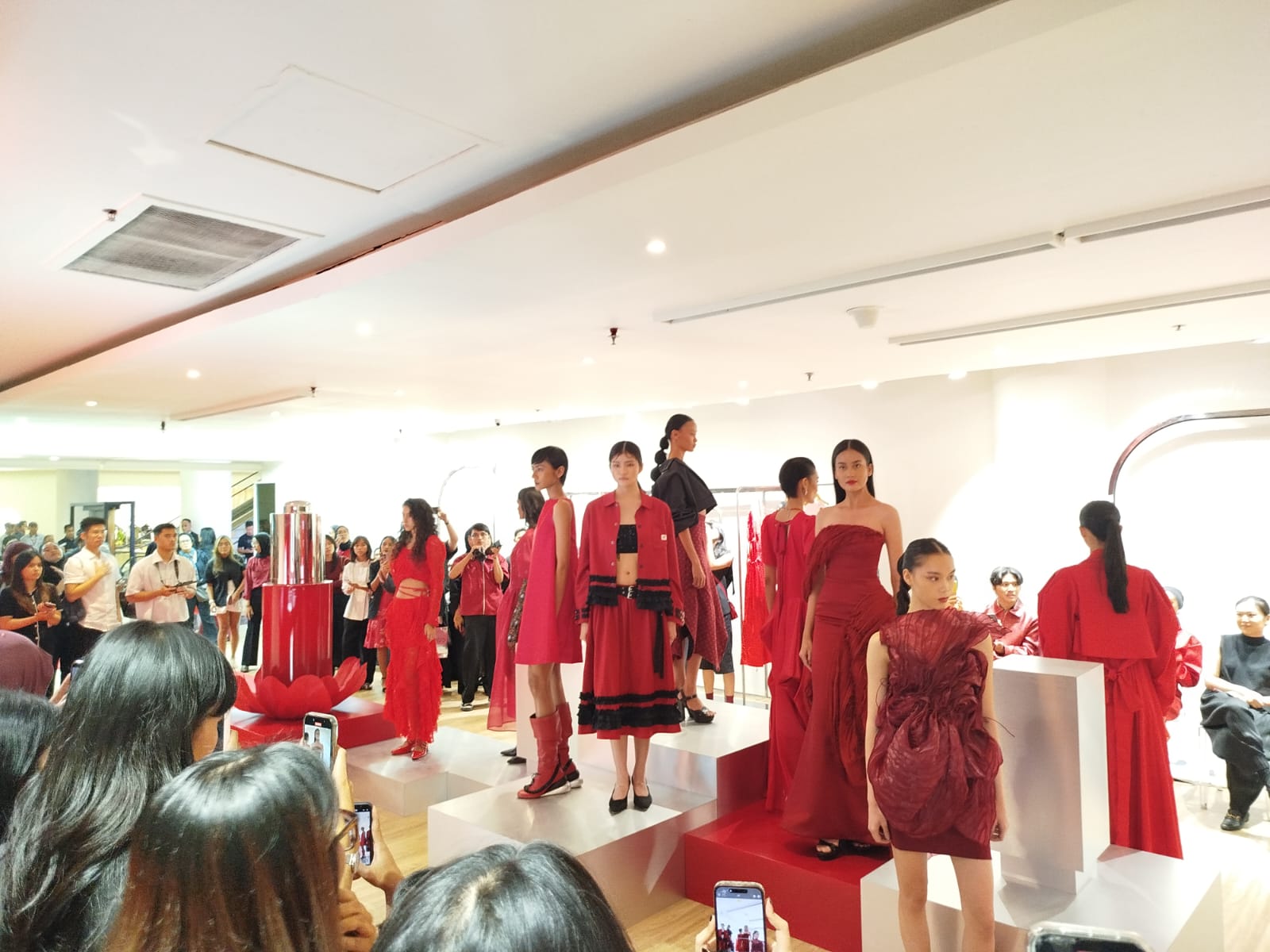 JFW 2026 Jadi Pembuktian Kaum Hawa Usia 30an Bisa Tetap Awet Muda dengan Collagen Booster