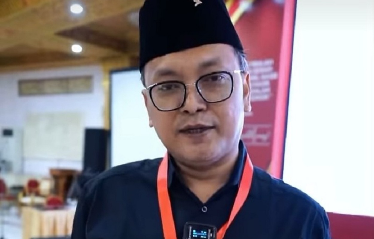 Guntur Romli Sentil Wacana Pilkada Lewat DPRD, Singgung Kabinet Gemuk