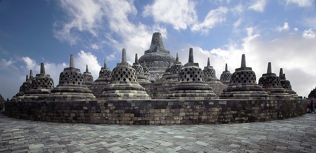 Pengunjung Naik ke Candi Borobudur Dibatasi 1200 Orang, Beli Tiket Wajib Online