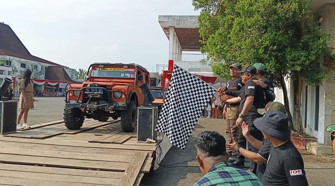Ratusan Offroader Ramaikan Adventure 4x4 Panglima TNI di Lubuk Linggau, Ada Baksos hingga Camping
