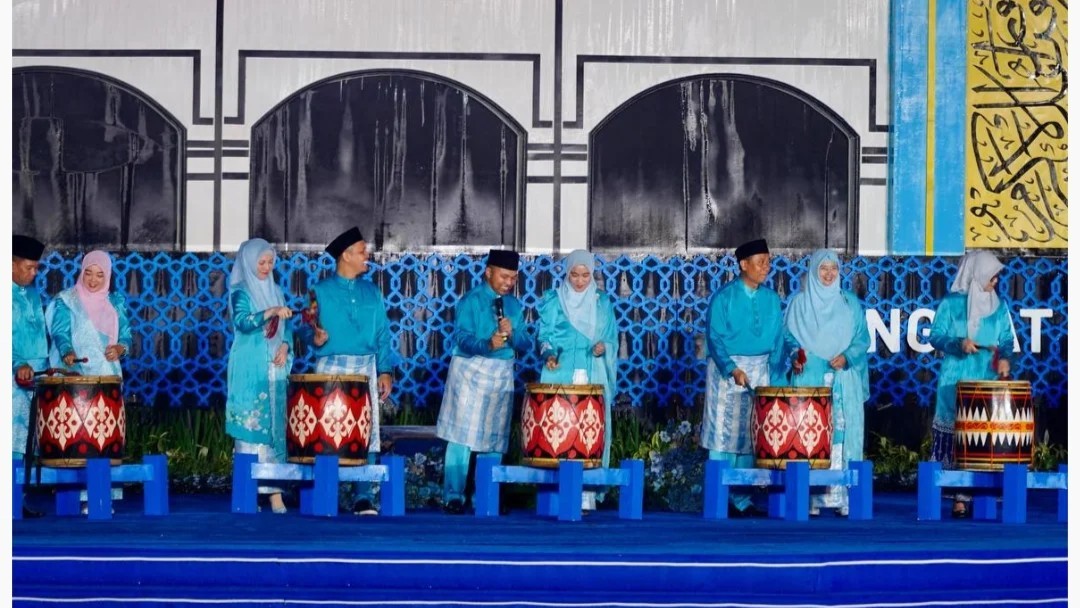 Sebelum Kena OTT KPK, Gubernur Riau Abdul Wahid Sempat Buka MTQ Kota Pekanbaru Bareng Istri