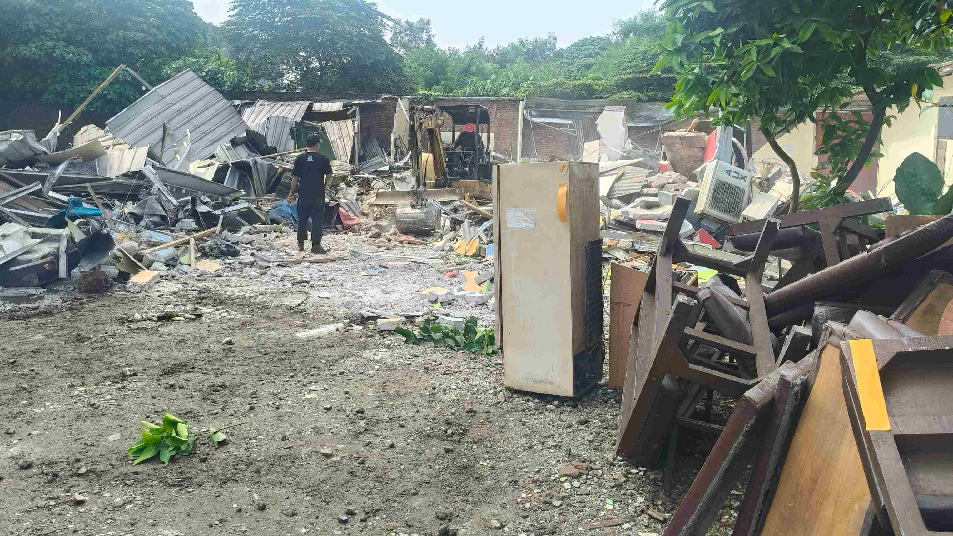 Bangunan Liar di Lahan Roxy Ciputat Digusar, Selanjutnya Bakal Digunakan untuk Ini