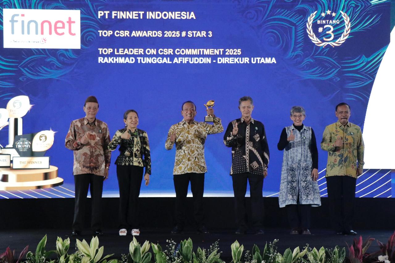 Aksi Sosial Finnet Raih Penghargaan Top CSR Awards 2025
