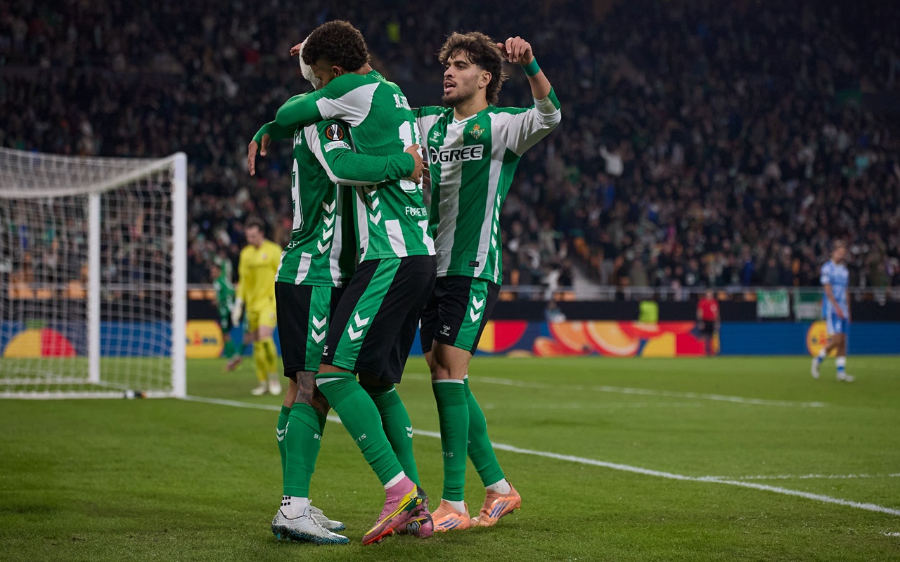 Real Betis Tekuk FC Utrecht 2-1, Perpanjang Rekor Tak Terkalahkan di Liga Europa