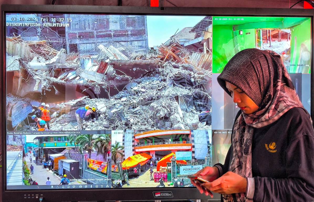 Jenazah Santri Al-Khoziny Ditemukan Bersujud di Bawah Reruntuhan Musala